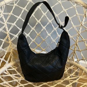 Stone Mountain black leather shoulder bag